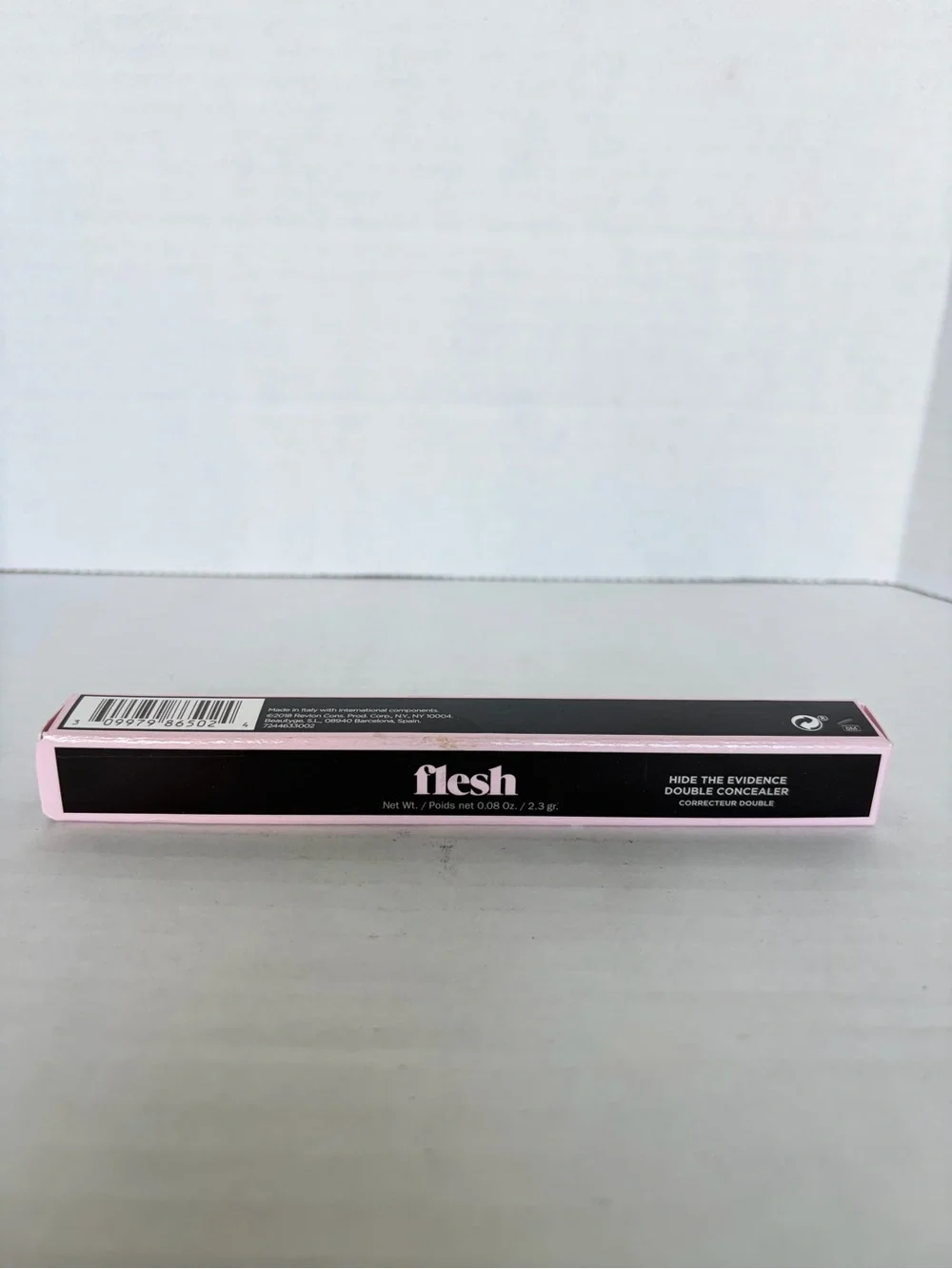 NIB Flesh Hide the Evidence Double Concealer Shade 02 Light Vanilla 0.08 oz